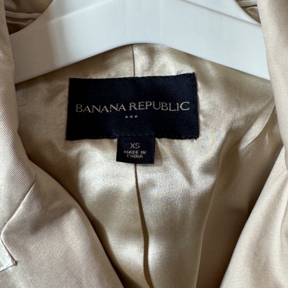 Stylish Trench Coat! - Picture 2 of 2